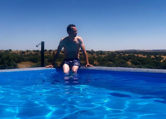 El Linaje De Cinco Sombreros منزل ريفي Gallegos De San Vicente